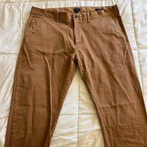 J CREW SLIM FLEX CHINOS MENS SIZE 34/32